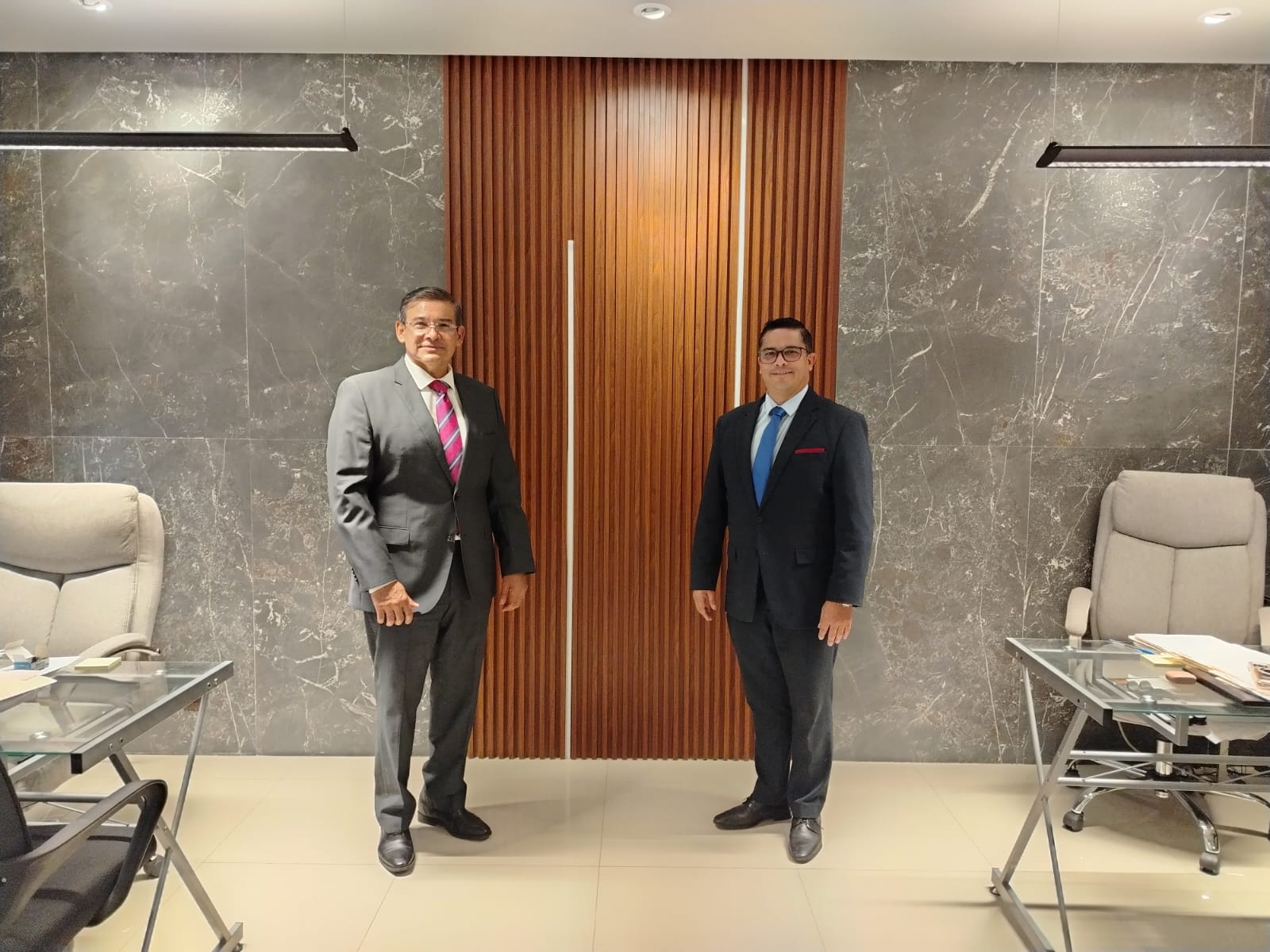 Firma Larrinaga y Arjona